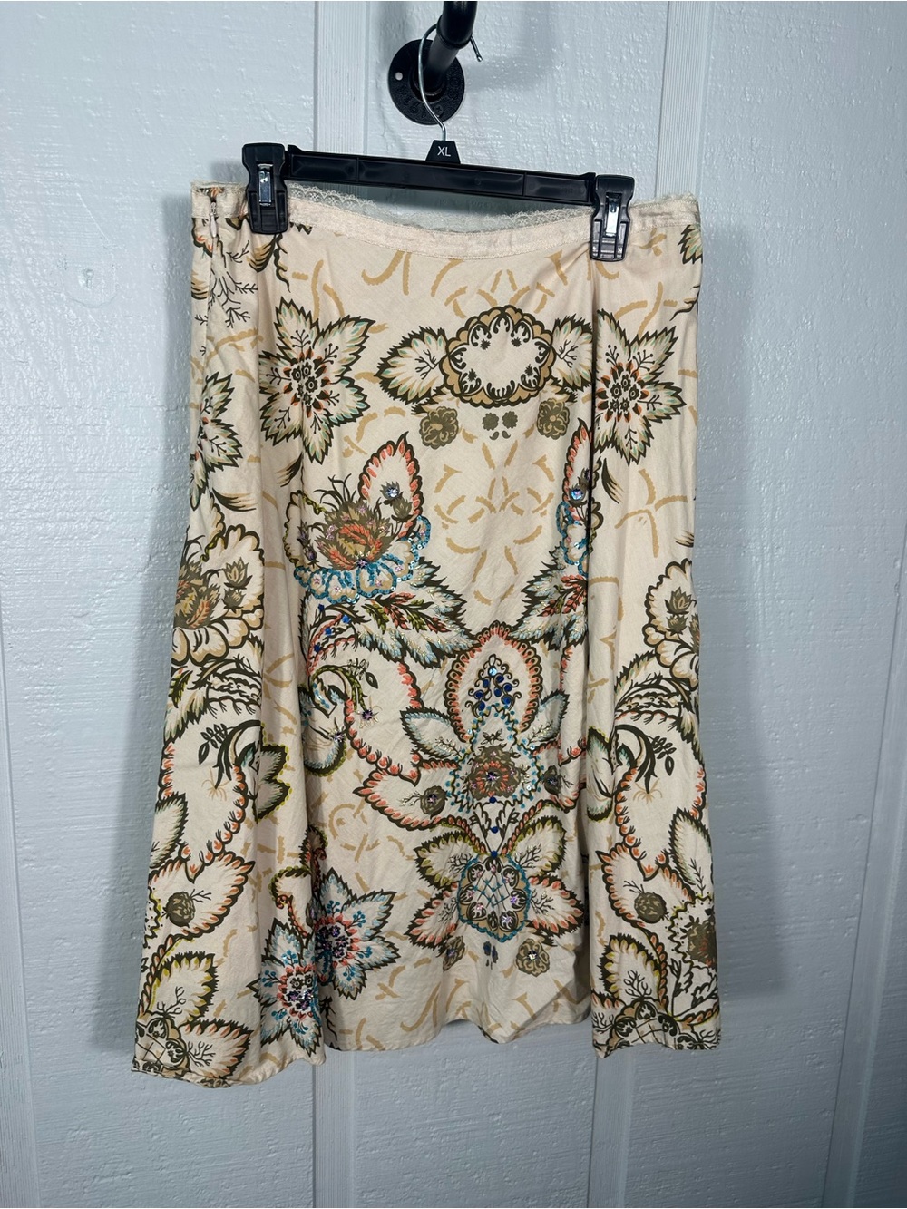 i.e. Tan and Black Floral Sequin Skirt Size 12 EUC - Picture 5 of 7